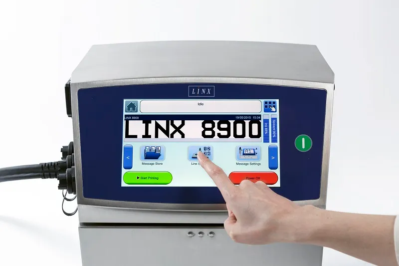Linx 8900 — Три строки кода, высота символов 1,8–8,8 мм; скорость линии до 2,92 м/с.
